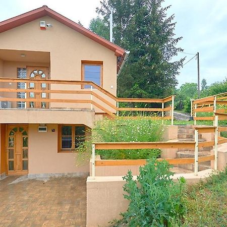 شقة Patko Apartman, Miskolctapolca المظهر الخارجي الصورة